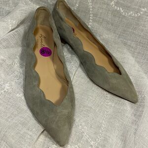 NWT Avellini leather flats made in Italy